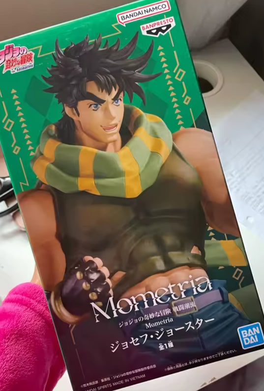 JOJO'S BIZARRE ADVENTURE JOSEPH JOESTAR ACTION FIGURE MOMETRIA 22CM