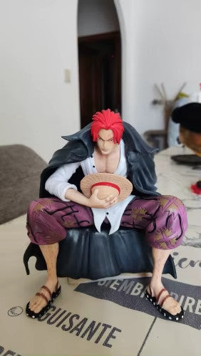One Piece Film Red Yonko Red Hair Shanks 17Cm PVC Action Figure CON SCATOLA