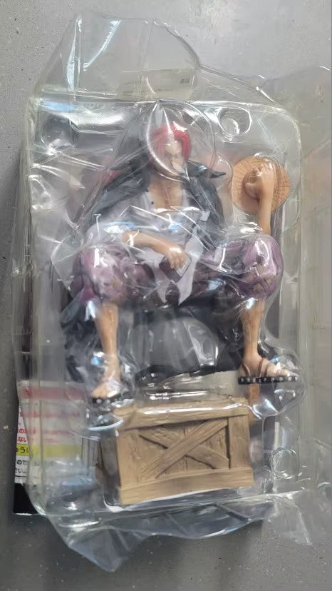 One Piece Film Red Yonko Red Hair Shanks 17Cm PVC Action Figure CON SCATOLA