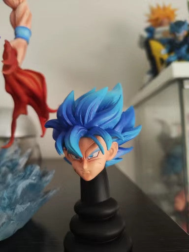 33 centimetri Dragon Ball Z Super Saiyan Blu Son Goku Figura LED Illuminata
