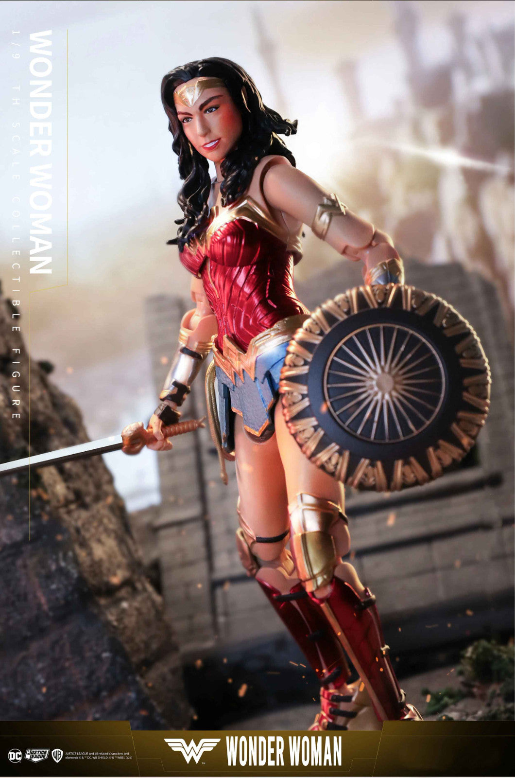 WONDER WOMAN  ACTION FIGURE JUSTICE LEAGUE 1/9 SCALE 19Cm CON SCATOLA ORIGINALE