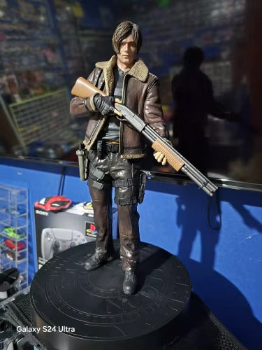 Biohazard 4 Resident Evil 4 Leon Scott Kennedy 30CM  CON SCATOLA