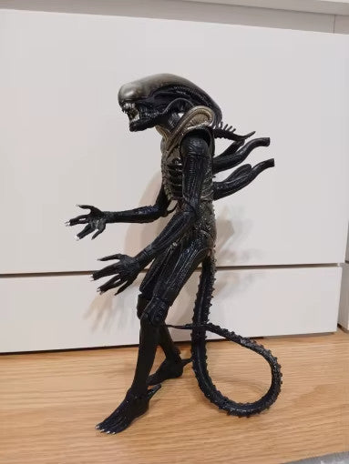 NECA Classic 1979 Alien PVC Action Figure da collezione 18 Cm CON SCATOLA