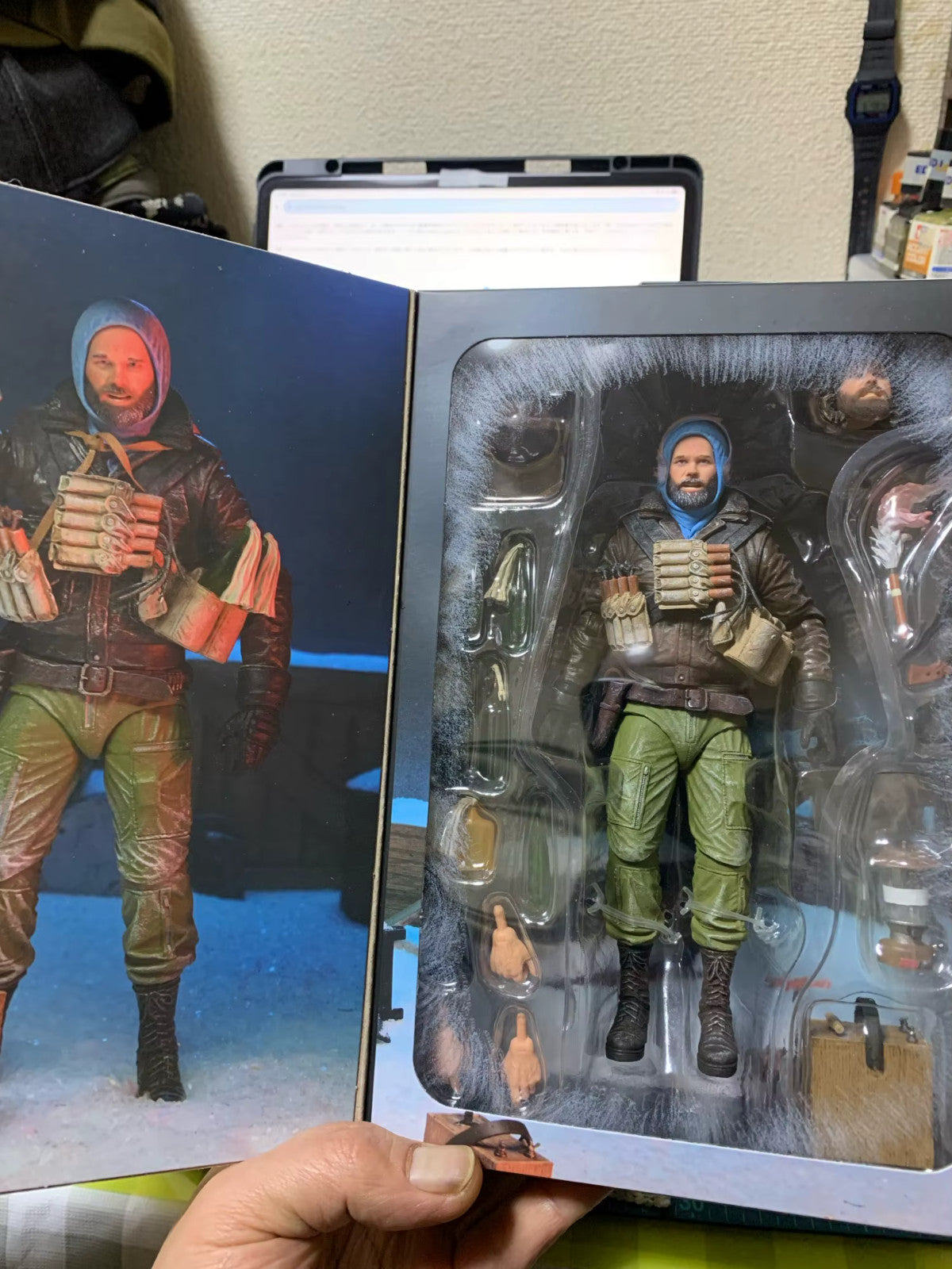 NECA The Thing MacReady V.3 FILM LA COSA  action figure ✅ SCATOLA ORIGINALE