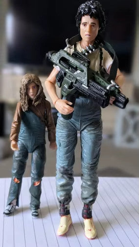 NECA Aliens 2 Ellen Ripley 18cm Action Figure CON SCATOLA ORIGINALE