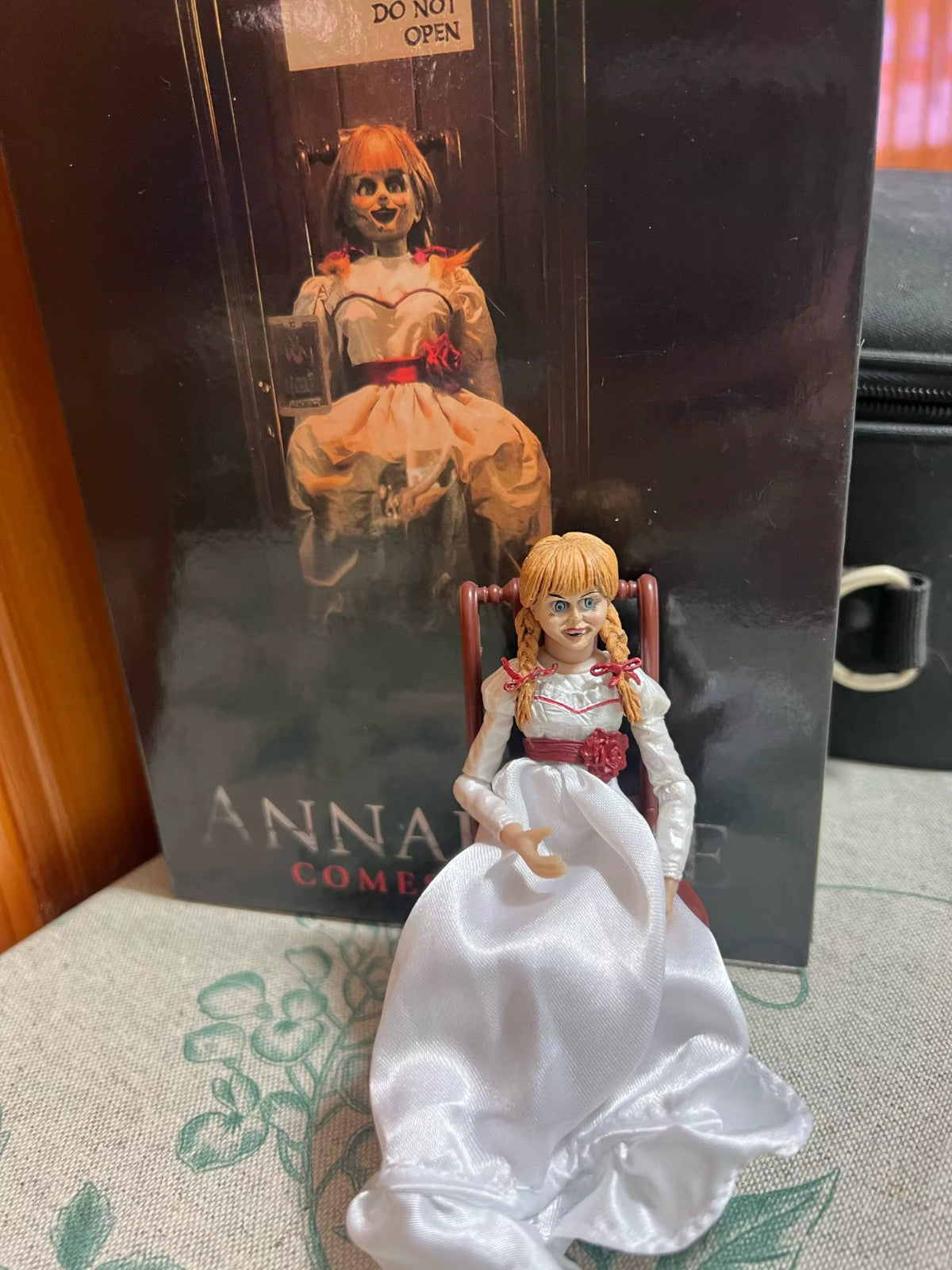 THE CONJURING - Ultimate Annabelle Action Figure Neca 18cm CON SCATOLA ORIGINALE