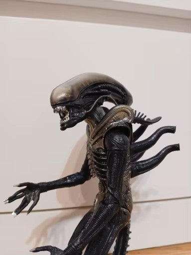 NECA Classic 1979 Alien PVC Action Figure da collezione 18 Cm CON SCATOLA