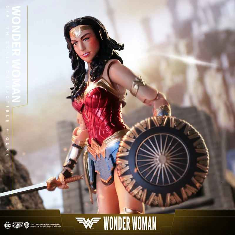 WONDER WOMAN  ACTION FIGURE JUSTICE LEAGUE 1/9 SCALE 19Cm CON SCATOLA ORIGINALE