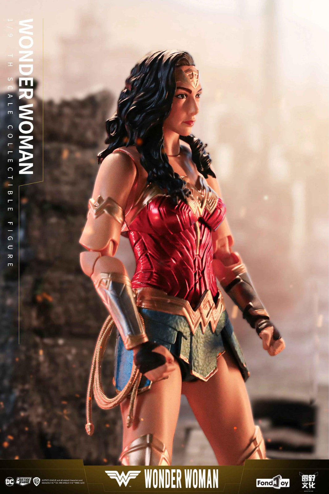 WONDER WOMAN  ACTION FIGURE JUSTICE LEAGUE 1/9 SCALE 19Cm CON SCATOLA ORIGINALE