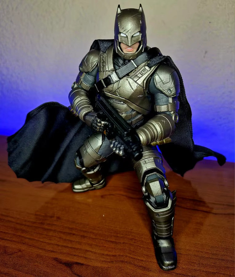 Batman 🦇 Action Figure DC Justice League Figure PVC 19Cm