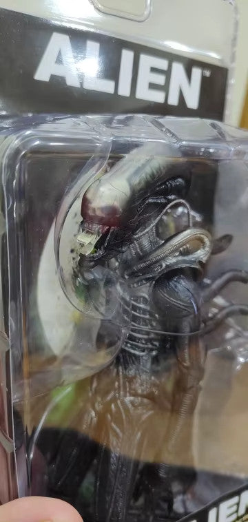 NECA Classic 1979 Alien PVC Action Figure da collezione 18 Cm CON SCATOLA