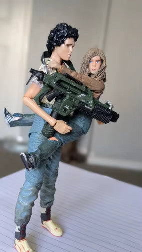 NECA Aliens 2 Ellen Ripley 18cm Action Figure CON SCATOLA ORIGINALE