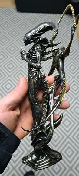 Aliens Vs Predator - Requiem Xenomorph PVC 28cm Action Figure CON SCATOLA