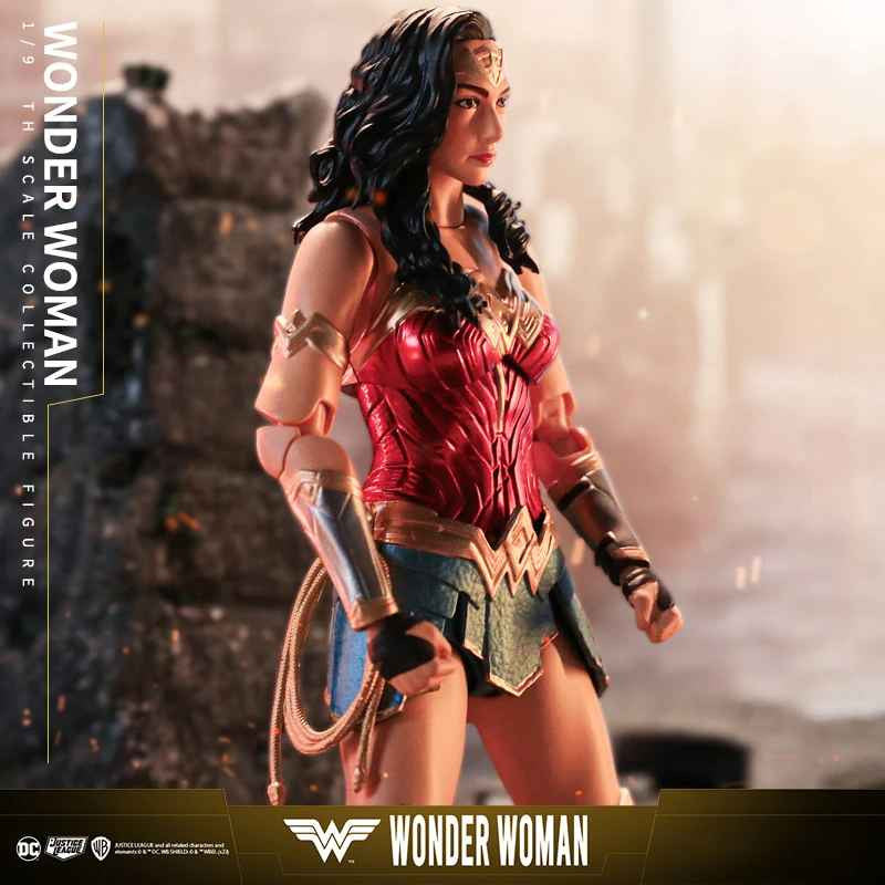 WONDER WOMAN  ACTION FIGURE JUSTICE LEAGUE 1/9 SCALE 19Cm CON SCATOLA ORIGINALE