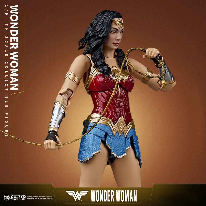 WONDER WOMAN  ACTION FIGURE JUSTICE LEAGUE 1/9 SCALE 19Cm CON SCATOLA ORIGINALE