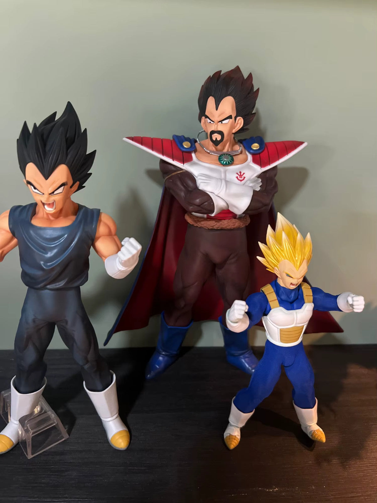 Dragon Ball King Vegeta Anime ActionFigure con mantello 29.5 cm