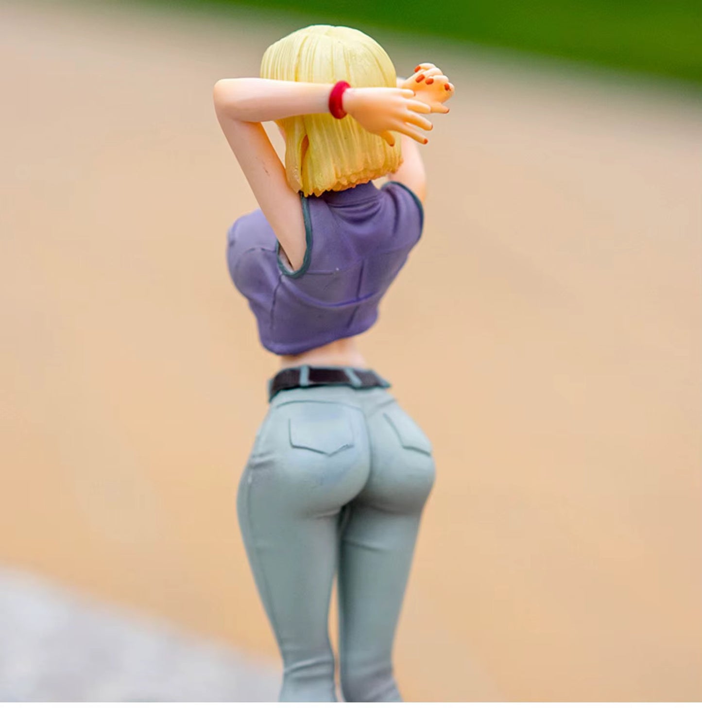 Dragon Ball Android 18 Anime Action Figure in PVC 20 Cm