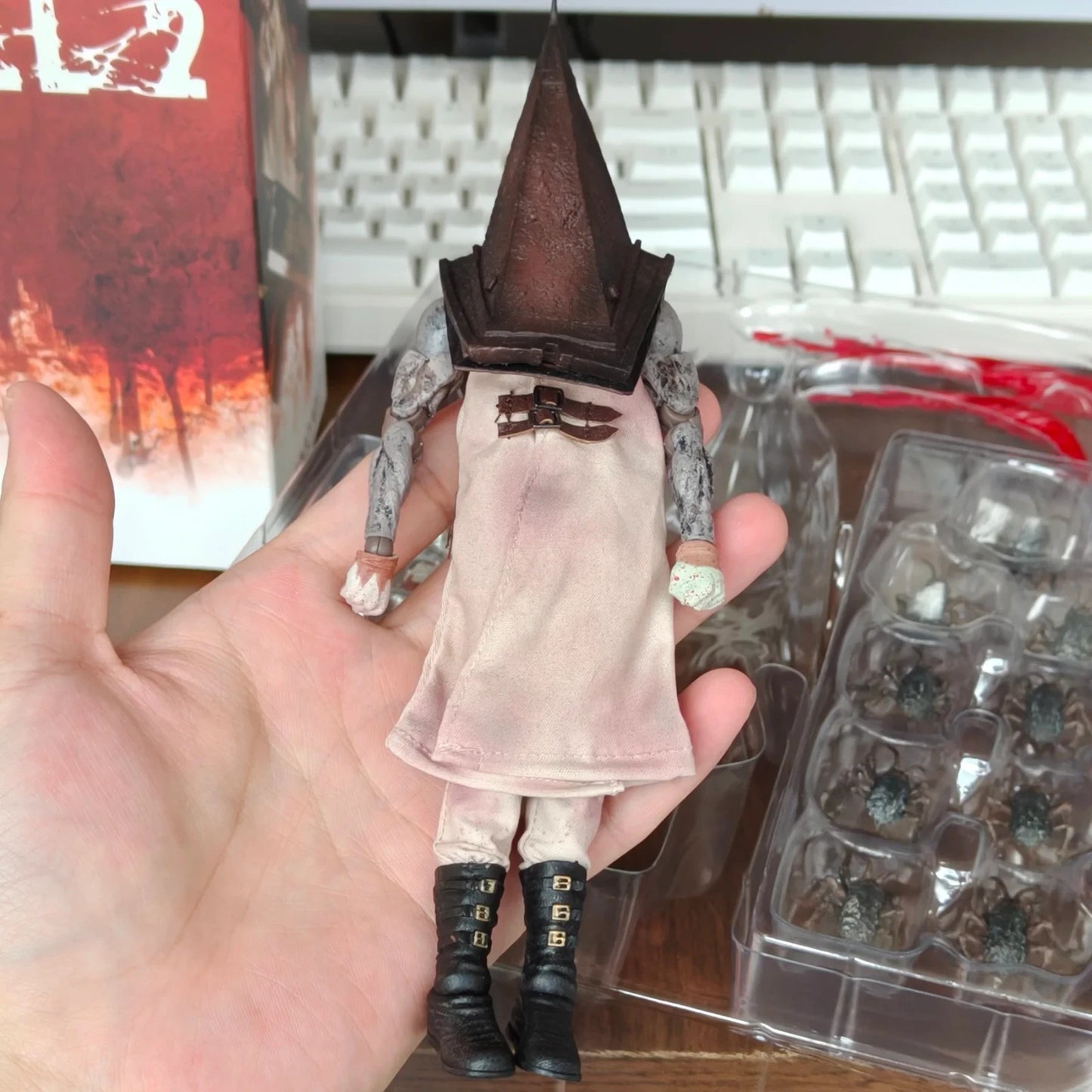 💀 Silent Hill 2 🩸 Red Pyramid Thing ONE 1:12 | Action Figure da Collezione