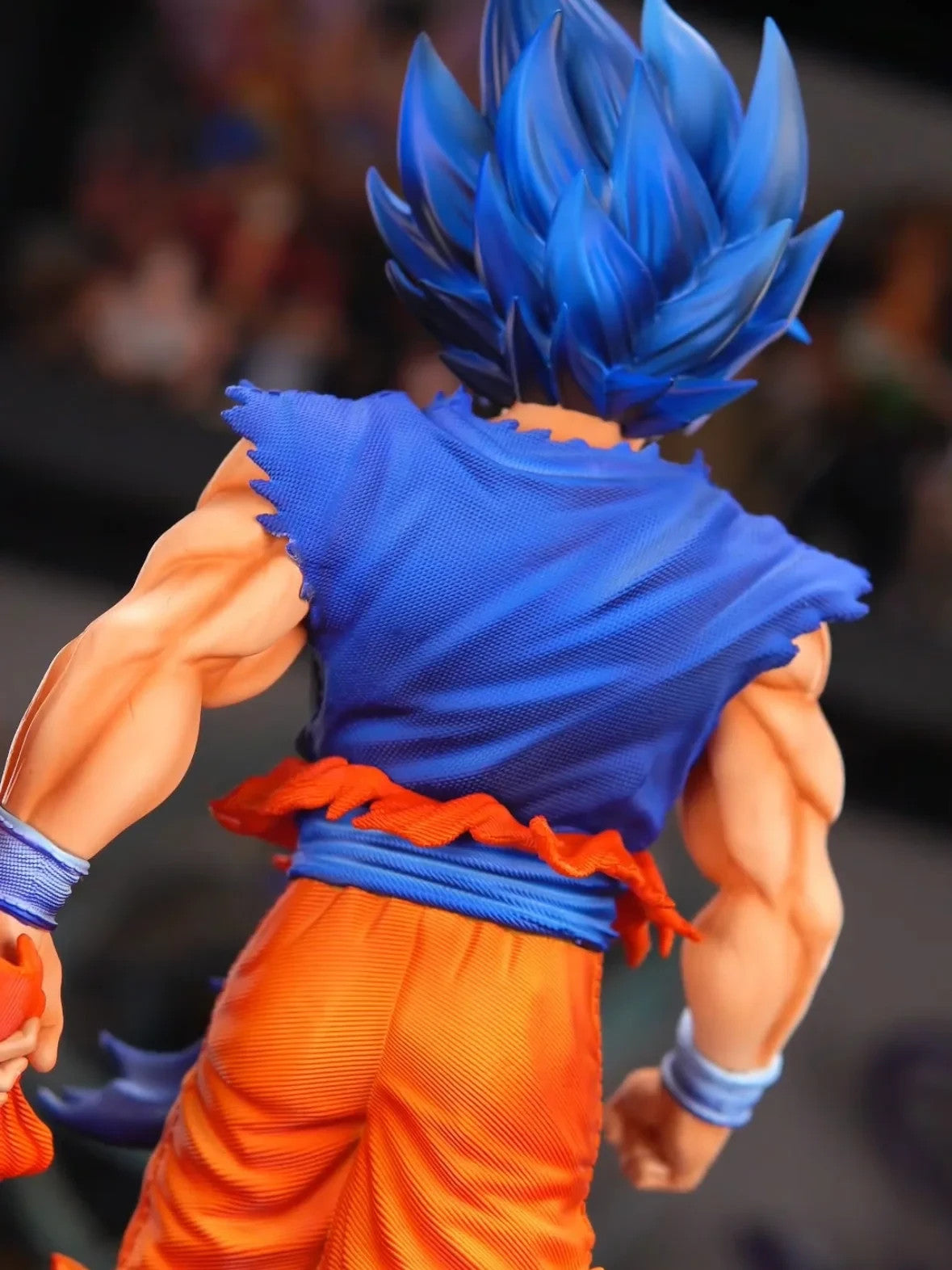 33 centimetri Dragon Ball Z Super Saiyan Blu Son Goku Figura LED Illuminata