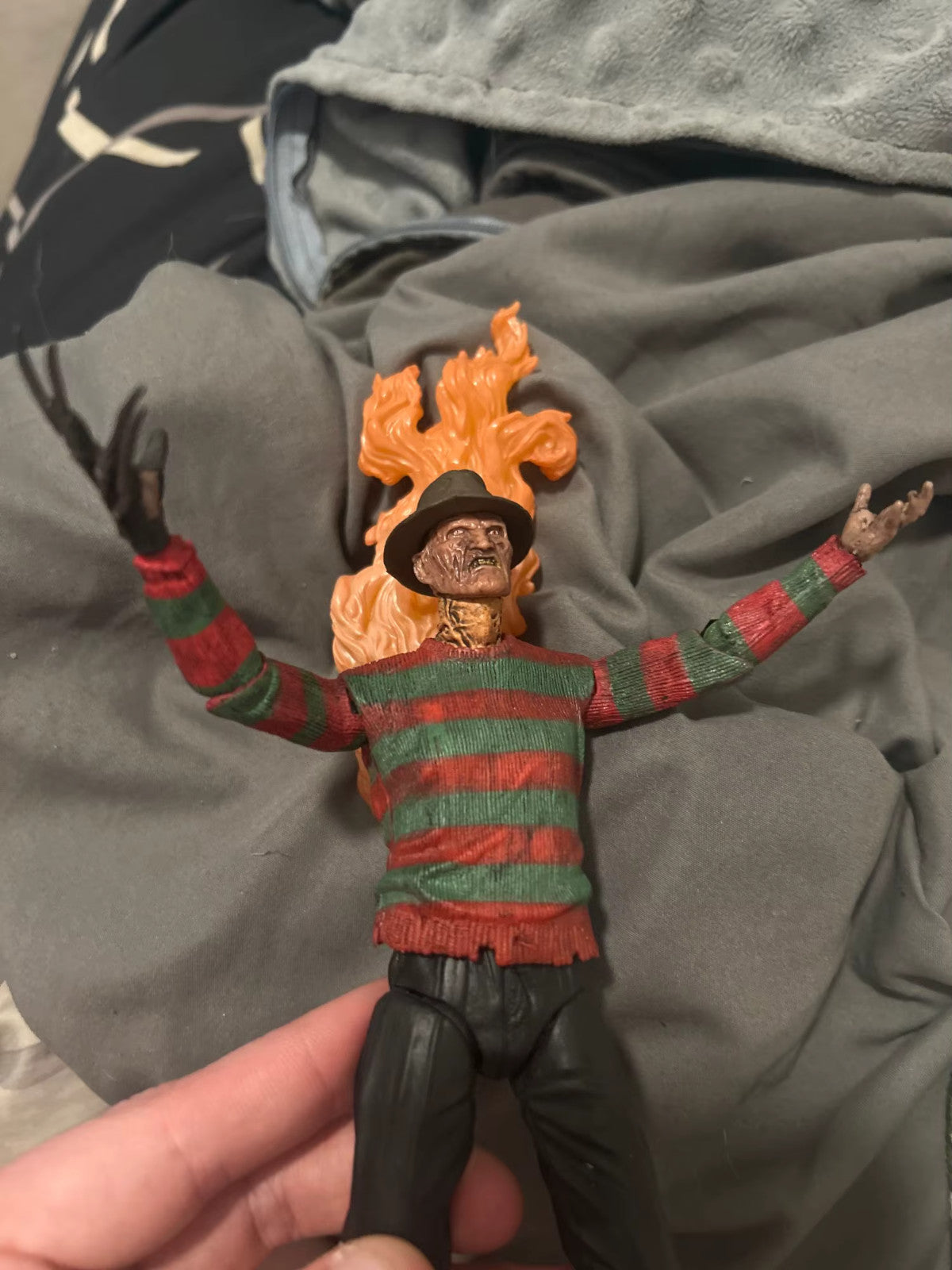 NECA 18 CM FREDDY KRUEGER A Nightmare On Elm Street ✅CON ORIGINAL BOX