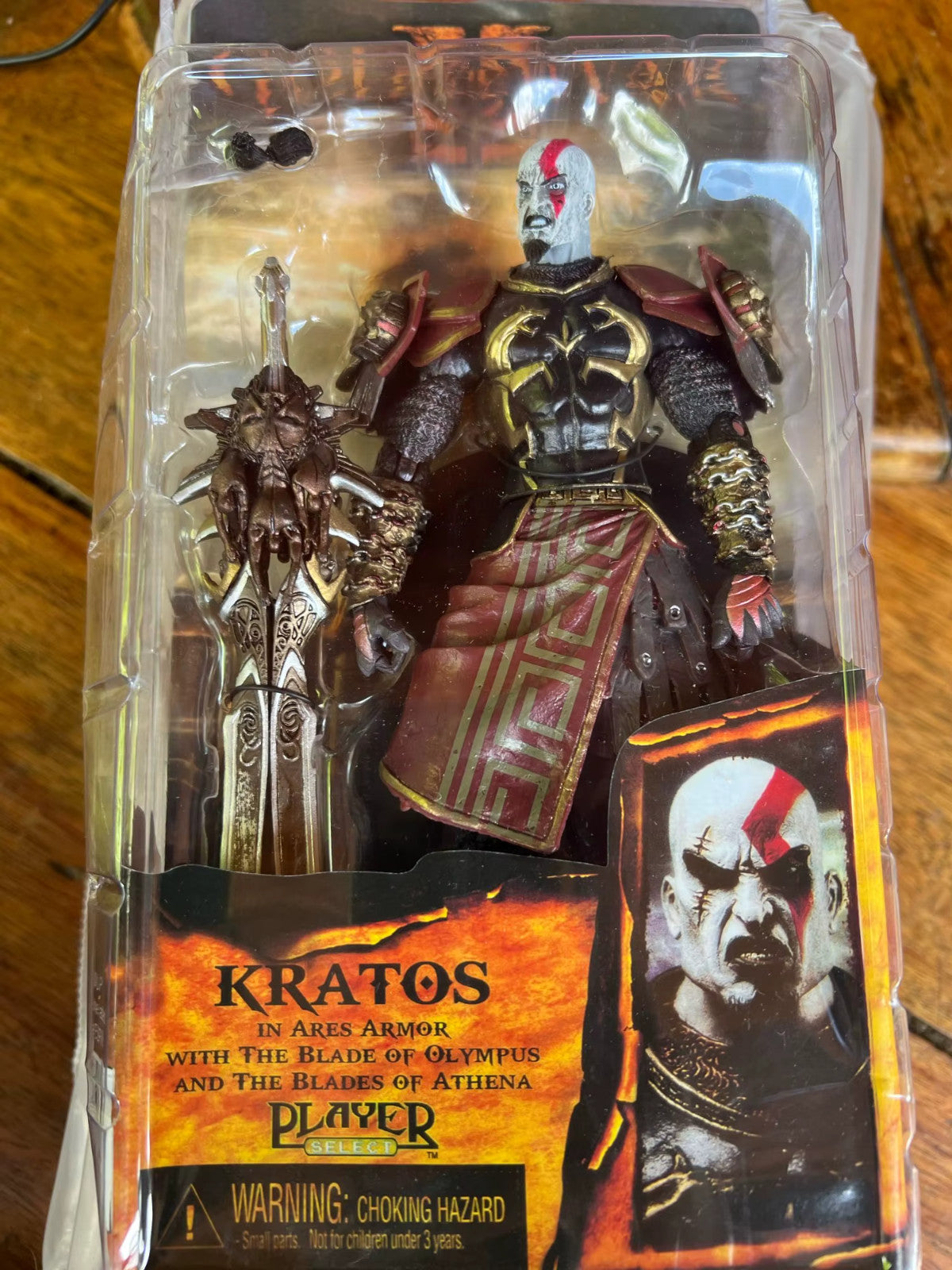 7" NECA God of War 2 II Kratos Ares Armor W Blades PVC Action Figure CON SCATOLA
