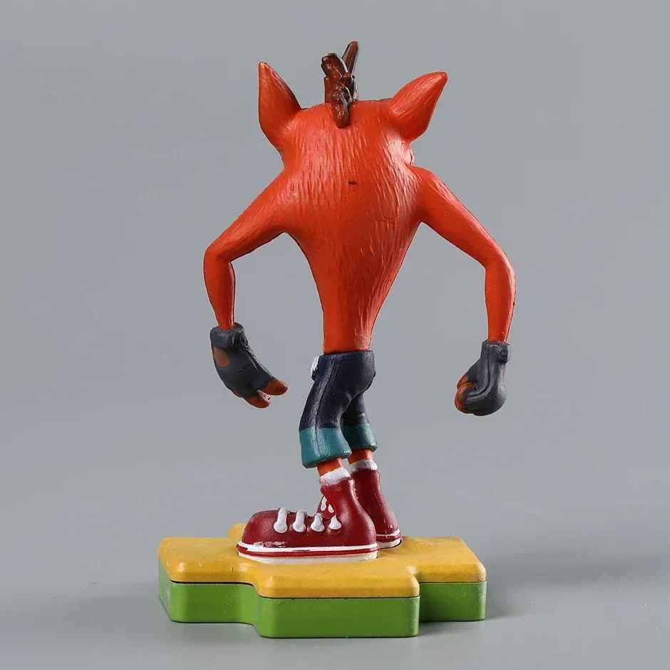 ✅Crash Bandicoot Coco No. 03. Totaku Action Figure Con Scatola