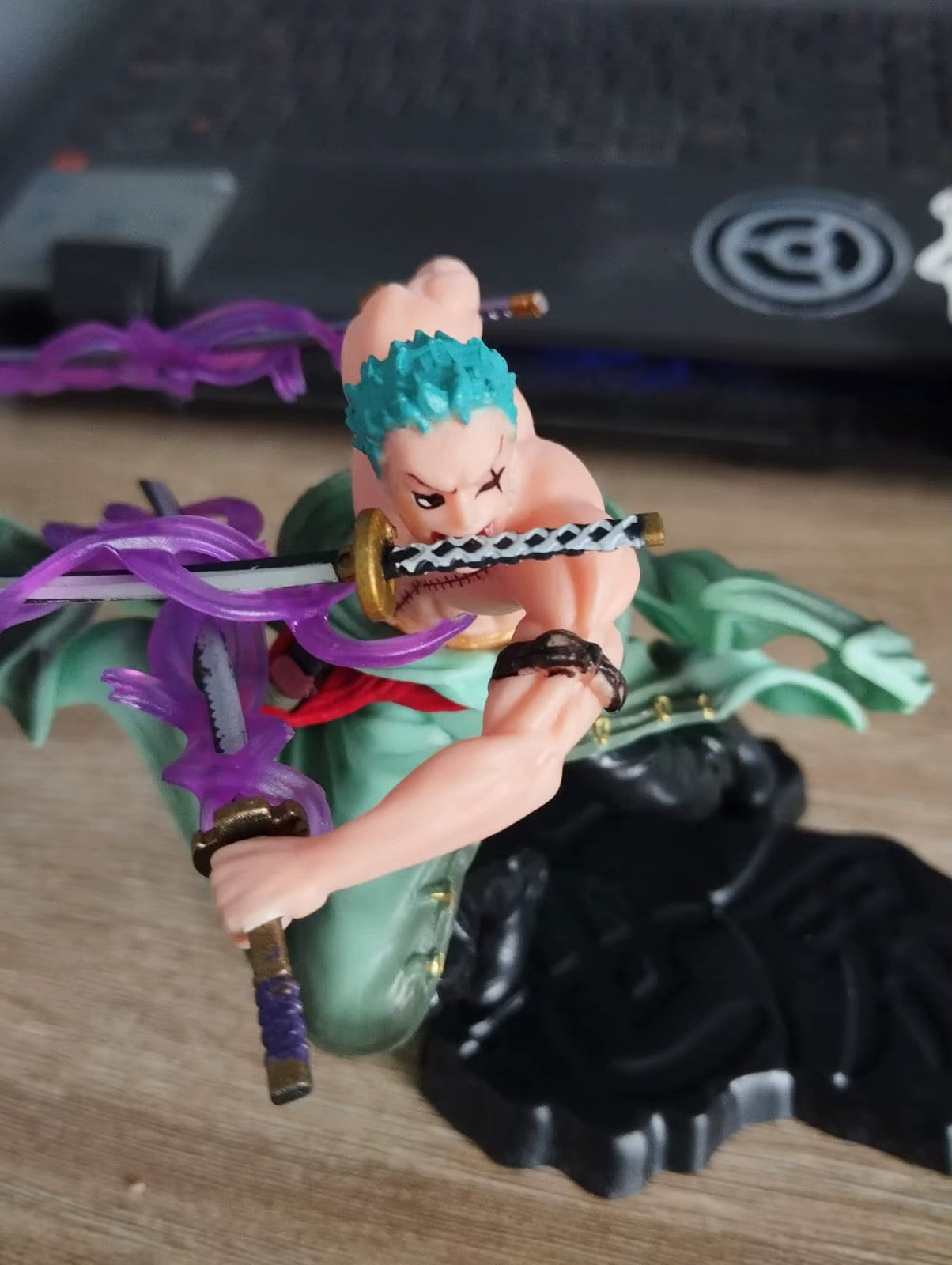 One Piece 10cm Anime Action Figure GK Roronoa Zoro tre lame