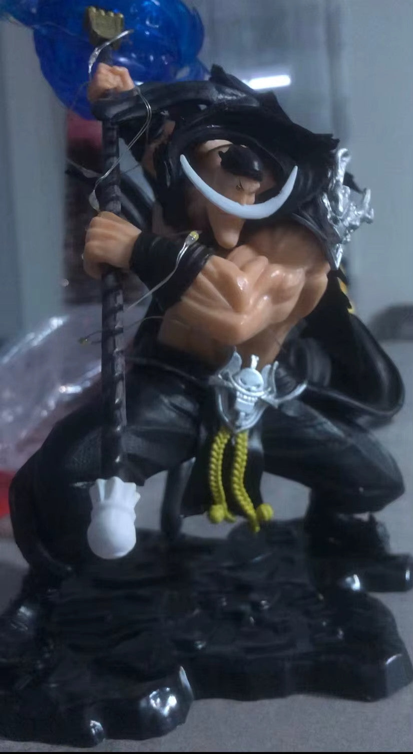 🔥 One Piece Barba Bianca 29cm Action Figure con LED Quattro Imperatori ⚓