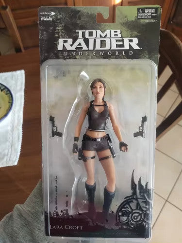 ✅ Figurine NECA Lara Croft Tomb Raider 18cm CON SCATOLA ORIGINALE