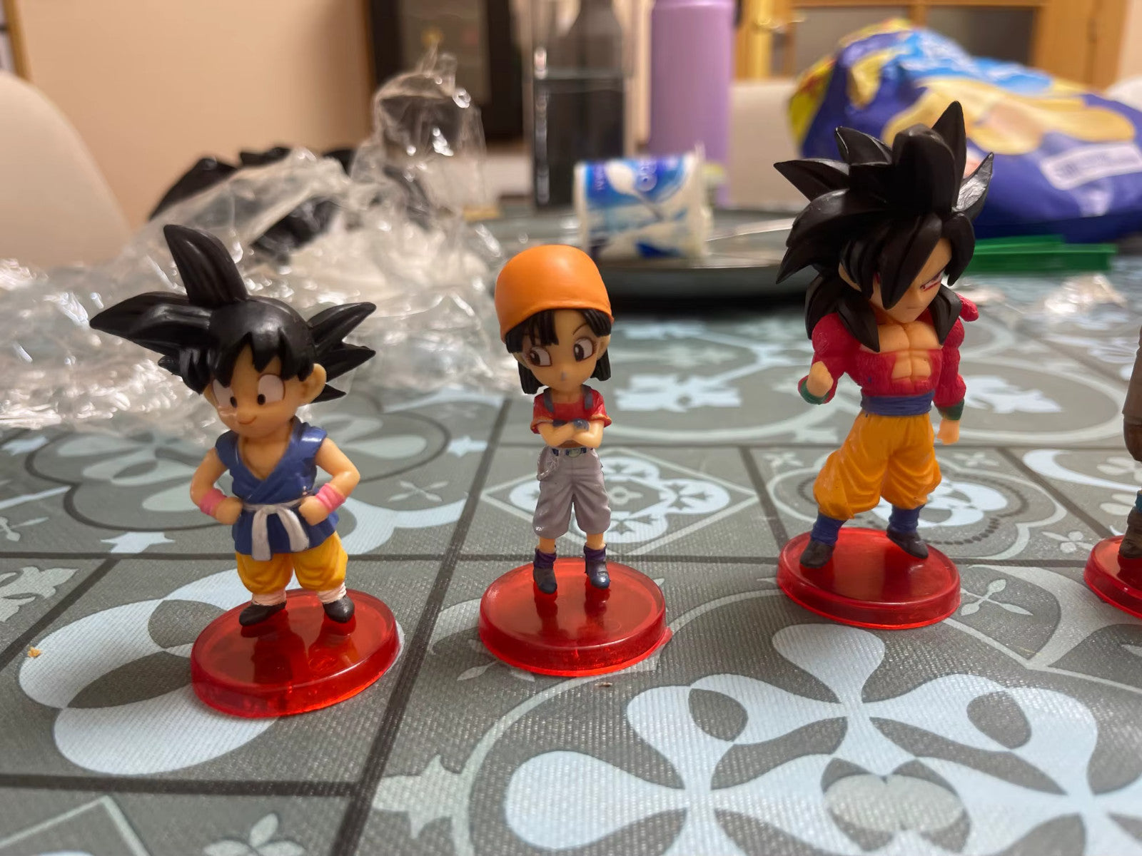 Dragon Ball Z Super Saiyan Son Goku Anime Figure Son Gohan Vegeta Broly Piccolo