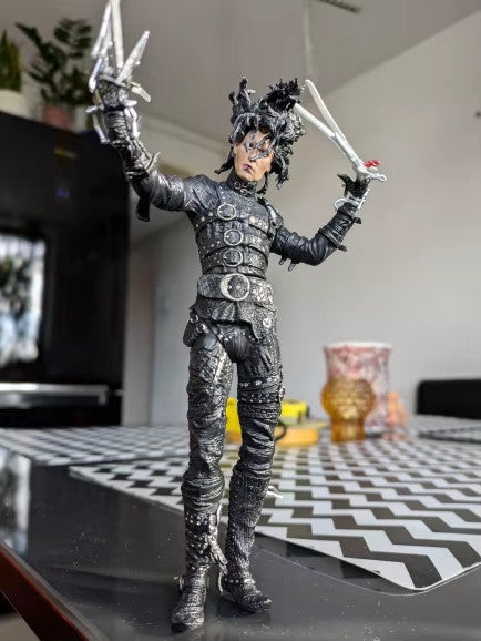 Edward Mani di Forbice  ACTION FIGURE 18 CM CON SCATOLA +🚛 SPED.GRATUITA