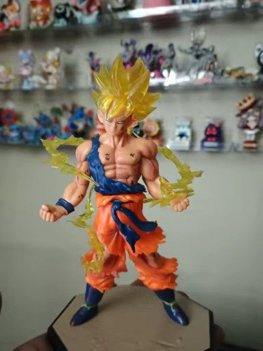 Goku Super Saiyan Action Figure Dragon Ball Z 17cm Statuetta Collezione Anime