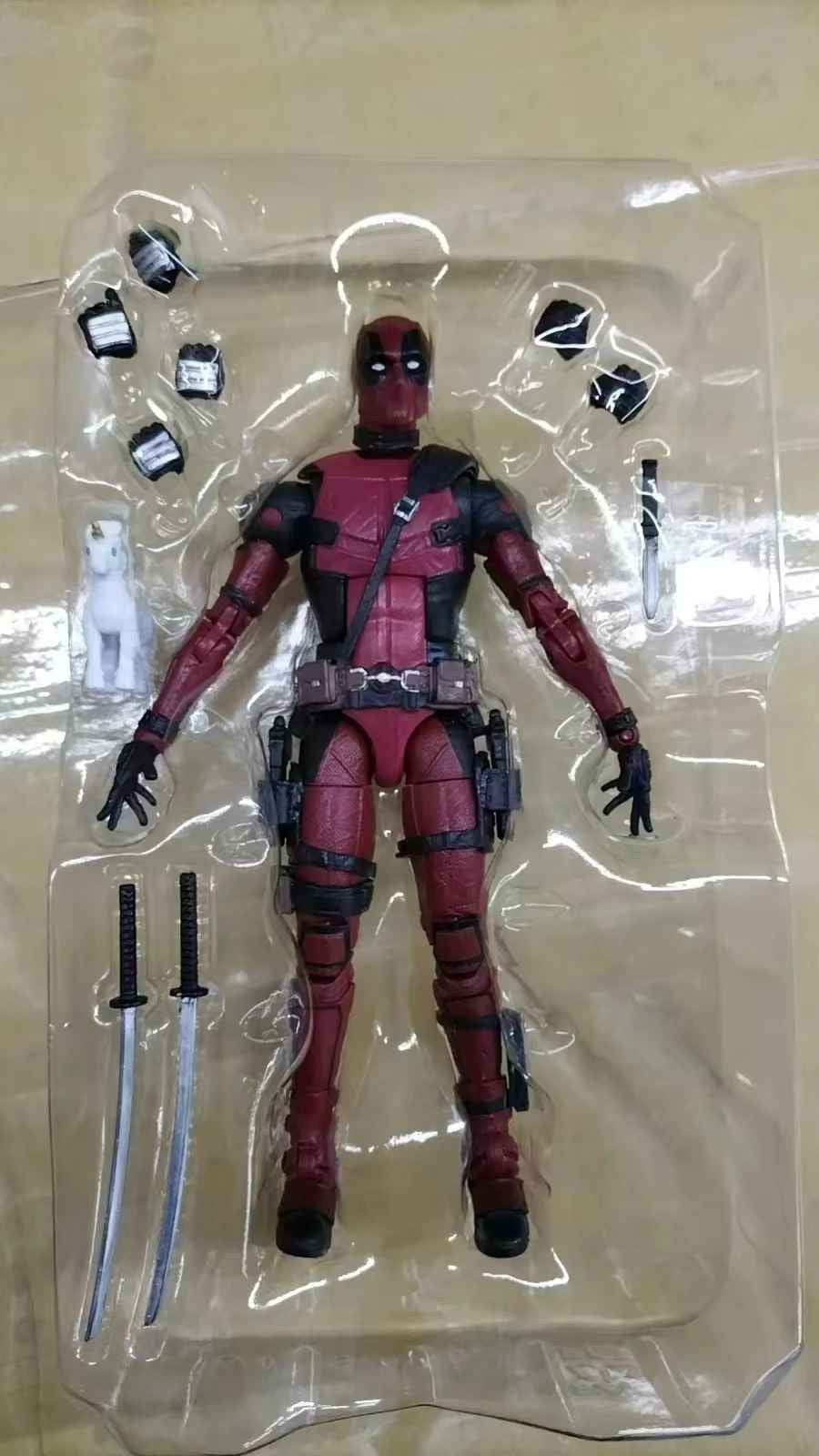 Deadpool Action Figure Model 16 CM In PVC CON ORIGINAL BOX+ SPED.GRATUITA