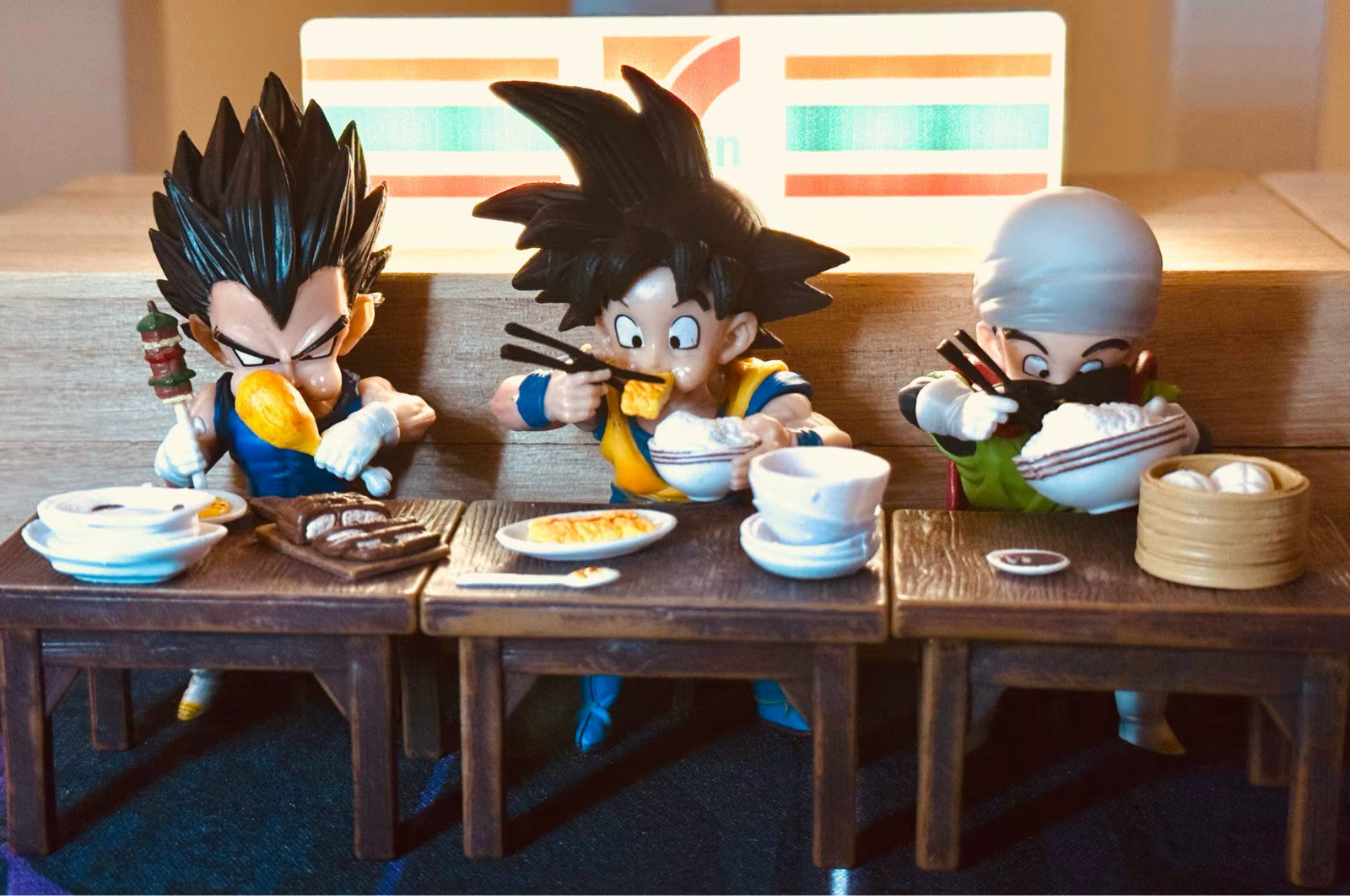 Dragon Ball Z Vegeta Son Goku Son Gohan C18 Essen Krillin COME DA FOTO